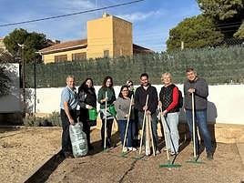 Uno de los huertos urbanos ubicados en los centros escolares de San Vicente.