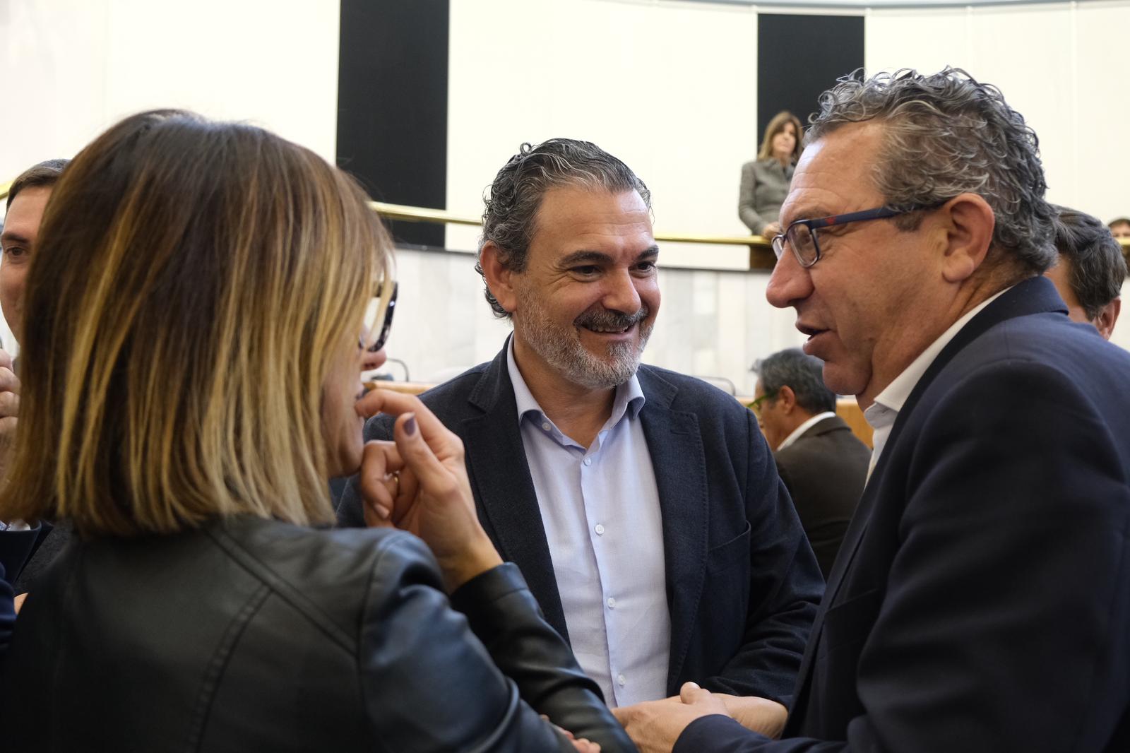 Imágenes del brindis navideño en la Diputación de Alicante