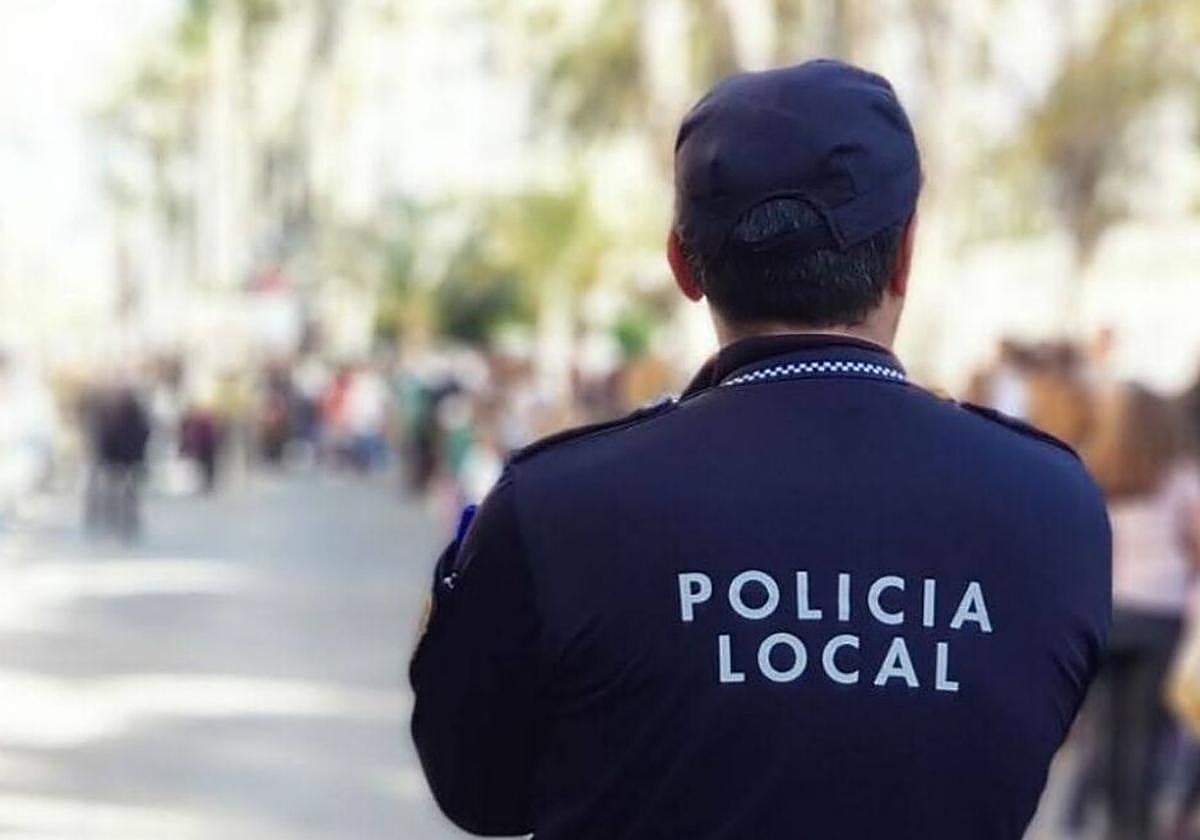 Agente de la Policía Local de Elche.