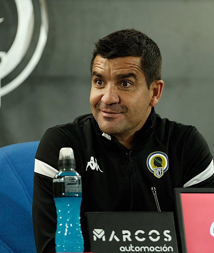 Imagen secundaria 2 - Coscia celebra el empate a dos, Samu Vázquez ha sido frenado por Aleix Roig y Torrecilla ha dejado un recado a Míchel Herrero en rueda de prensa.