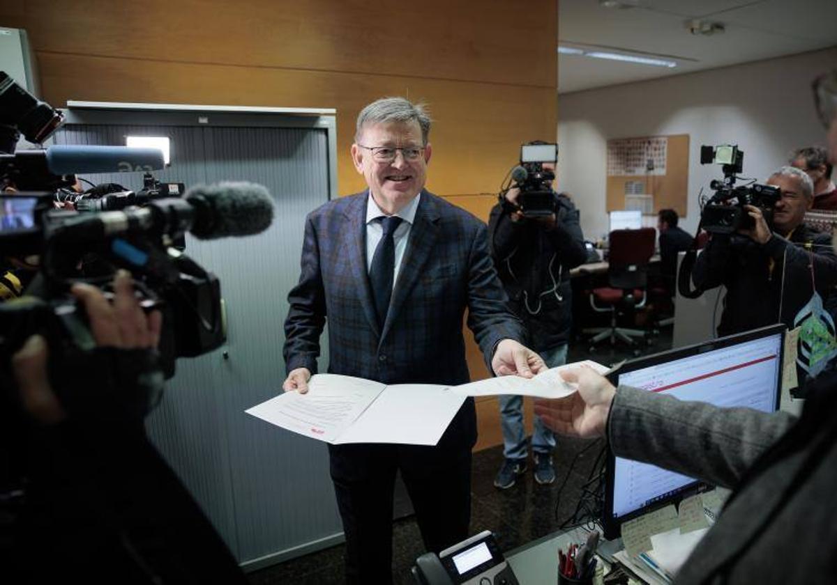 Puig deja su escaño en Les Corts y apunta a febrero para el congreso extraordinario del PSPV