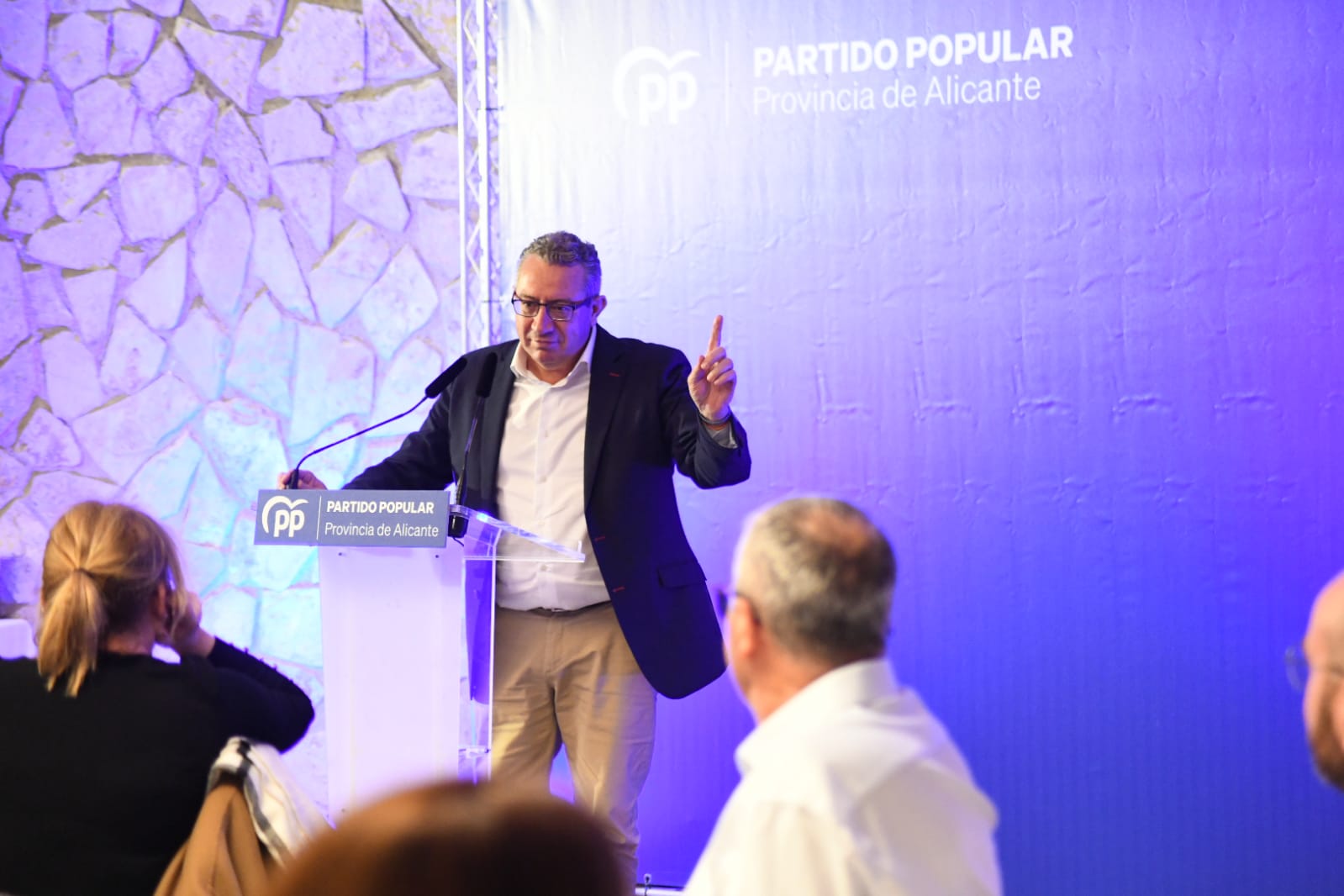 El PP de la provincia de Alicante celebra su cena de Navidad con un millar de afiliados y simpatizantes