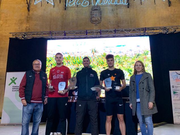 Fotos: Vuelve tras dos años la San Silvestre Ilicitana con cerca de 2.500 corredores
