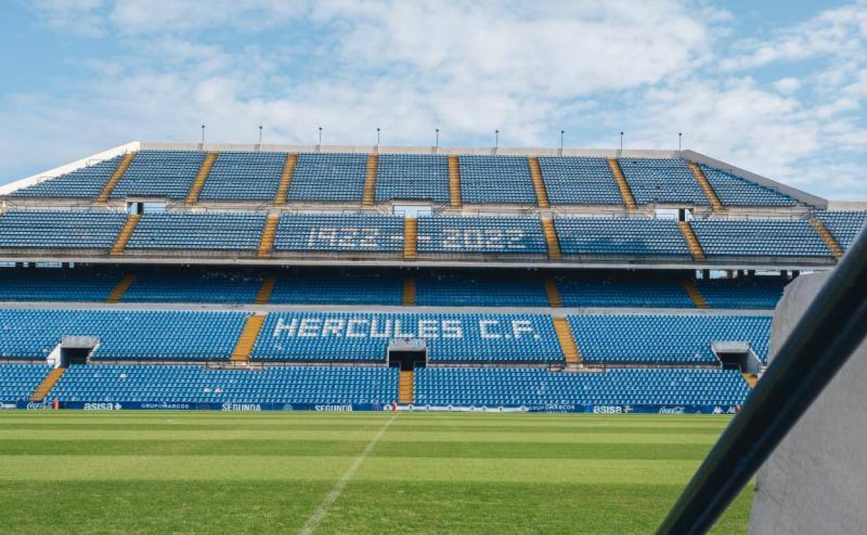 Grada del Mundial en el estadio Rico Pérez.