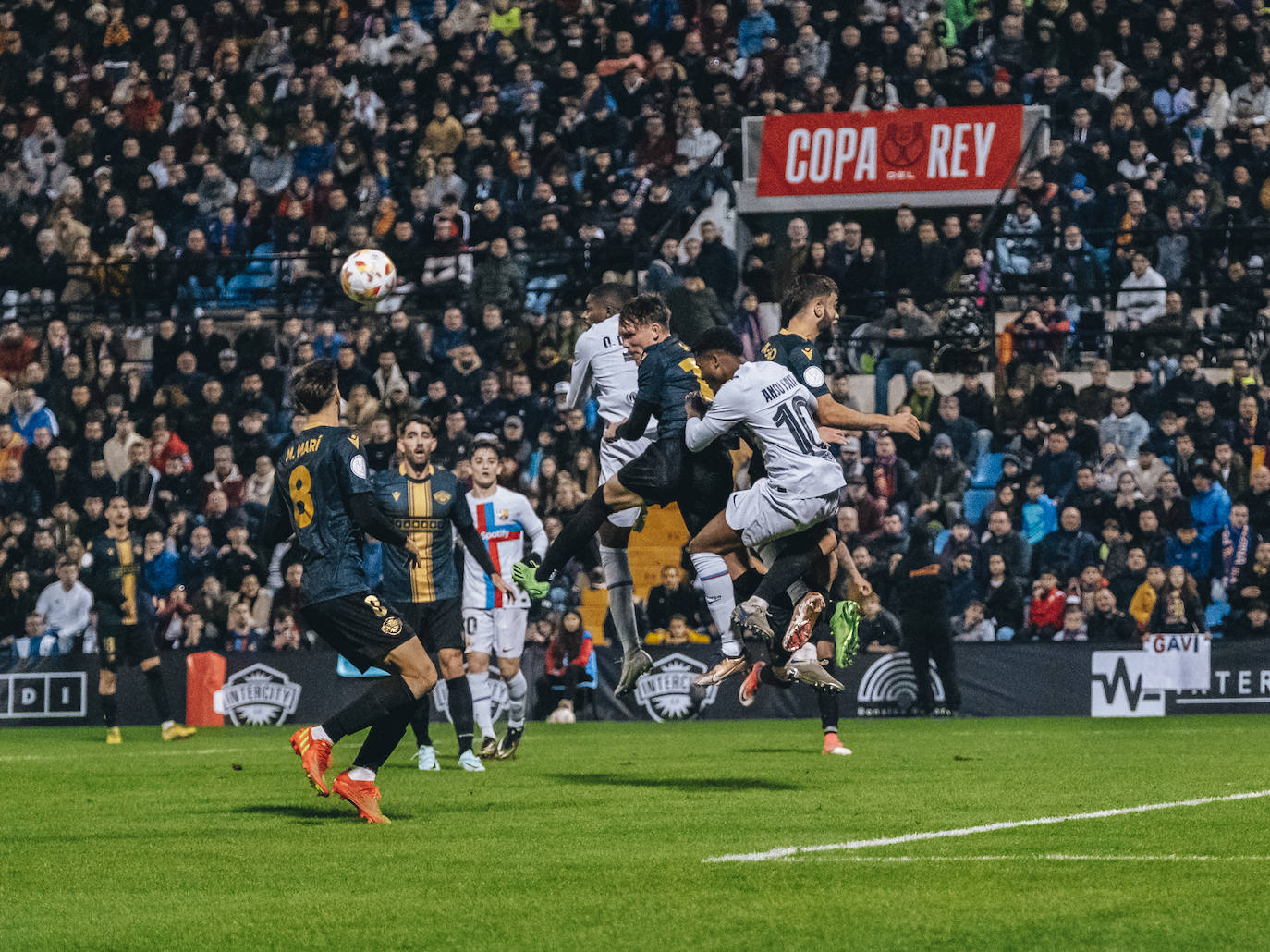 Fotos: Alicante vibra con fútbol de &#039;primera&#039;