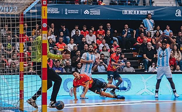 Uno de los partidos disputados en el Torneo en Benidorm.