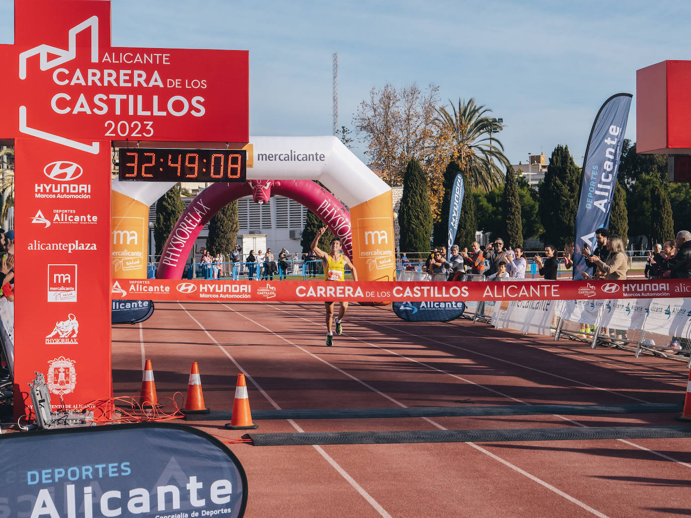 Fotos: Búscate en la Carrera de los Castillos de Alicante