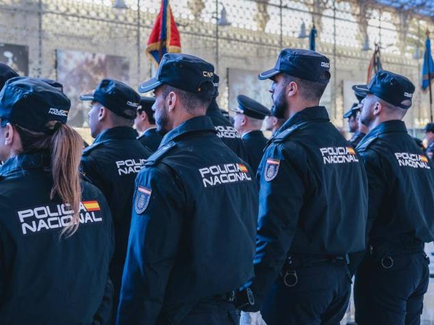 Fotos: 199 Aniversario de la Policía Nacional de Alicante