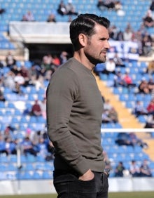 Imagen secundaria 2 - Imágenes del empate a dos de este domingo en el estadio Rico Pérez. 