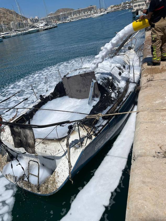 Fotos: Las intervenciones más espectaculares de los Bomberos en 2022