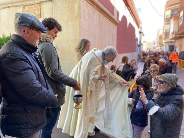 Fotos: El Campello recupera la fiesta de Sant Antoni del Porquet con una alta participación