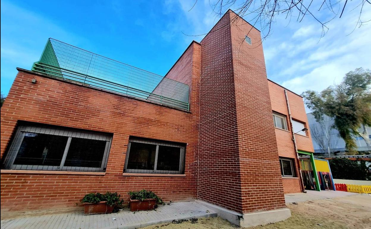 Fachada de la Escuela Infantil El Mirador de Elda. 