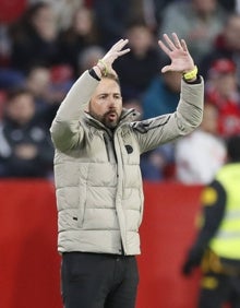 Imagen secundaria 2 - Imágenes del encuentro de este sábado en Sevilla. 