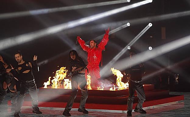 Actuación de Agoney en la primera semifinal del Benidorm Fest.