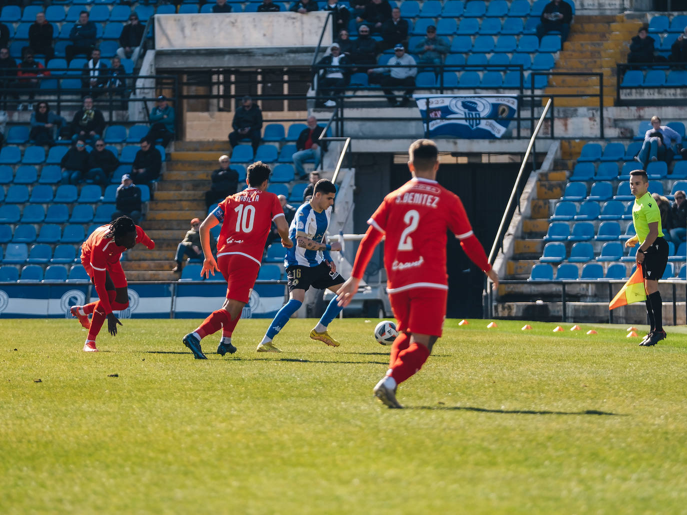 Fotos: El partido del Hércules contra el Prat en imágenes