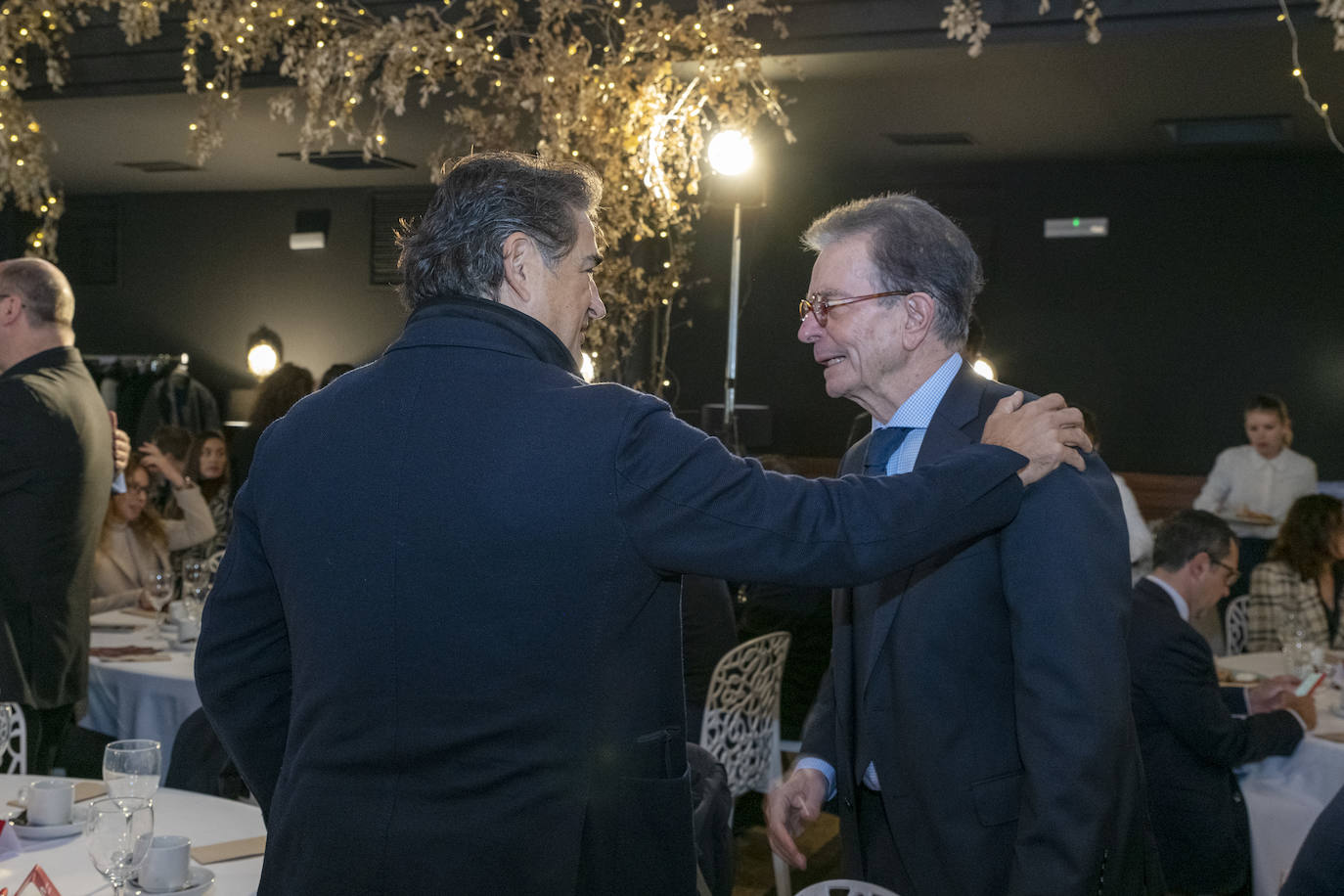 Fotos: El presidente de AC Hoteles, Antonio Catalán, protagoniza una ponencia en la Cámara de Comercio de Alicante