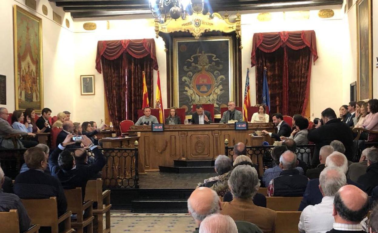 Pleno extraordinario en el Ayuntamiento de Elche sobre el trasvase Tajo-Segura. 