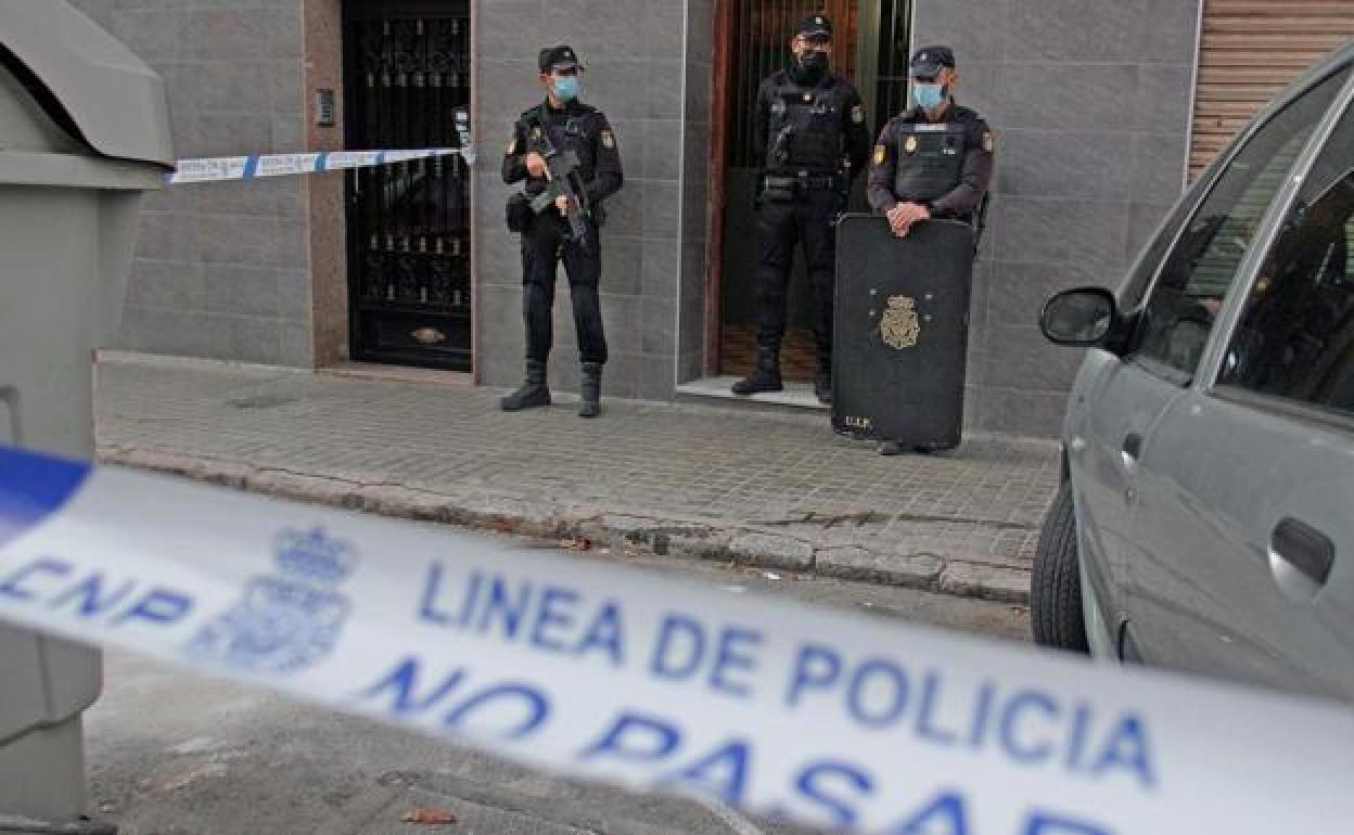 La Policía Nacional en el lugar de la detención