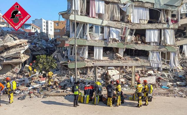Fotos: Los Bomberos de Alicante, al rescate en Turquía