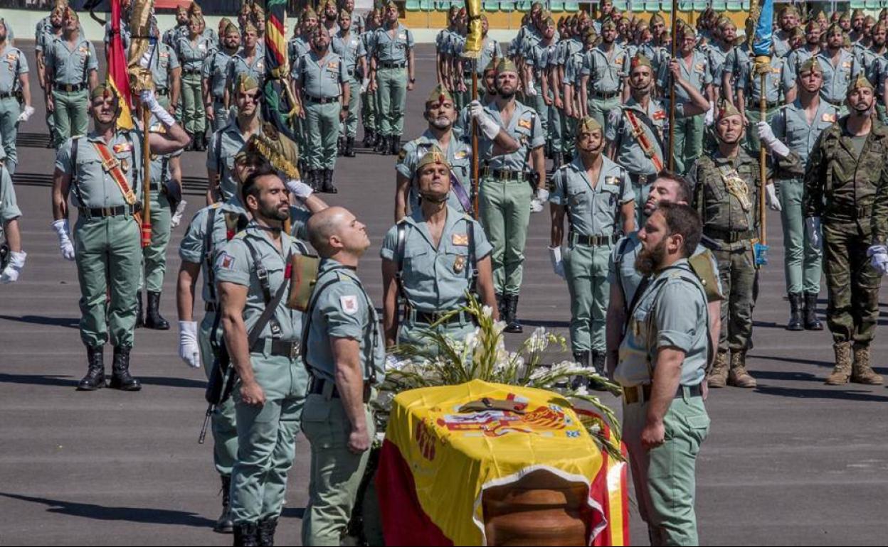 Imagen de archivo del funeral por el fallecimiento del legionario en las maniobras en Alicante. 