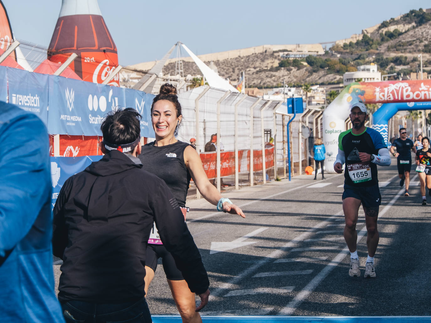 Fotos: Más de 2.500 personas corren la Media Maratón de Alicante