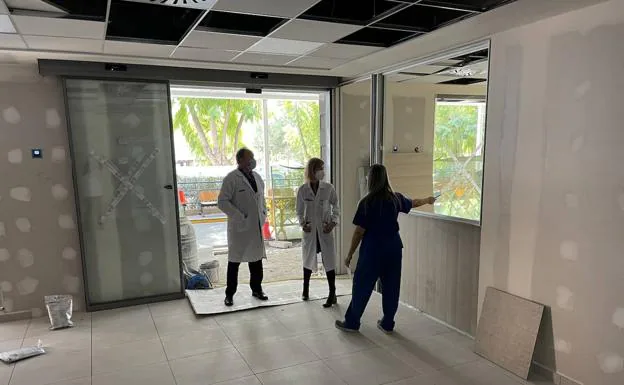 SANIDAD: El Hospital de Sant Joan restringe el acompañamiento a los pacientes en Urgencias por las obras