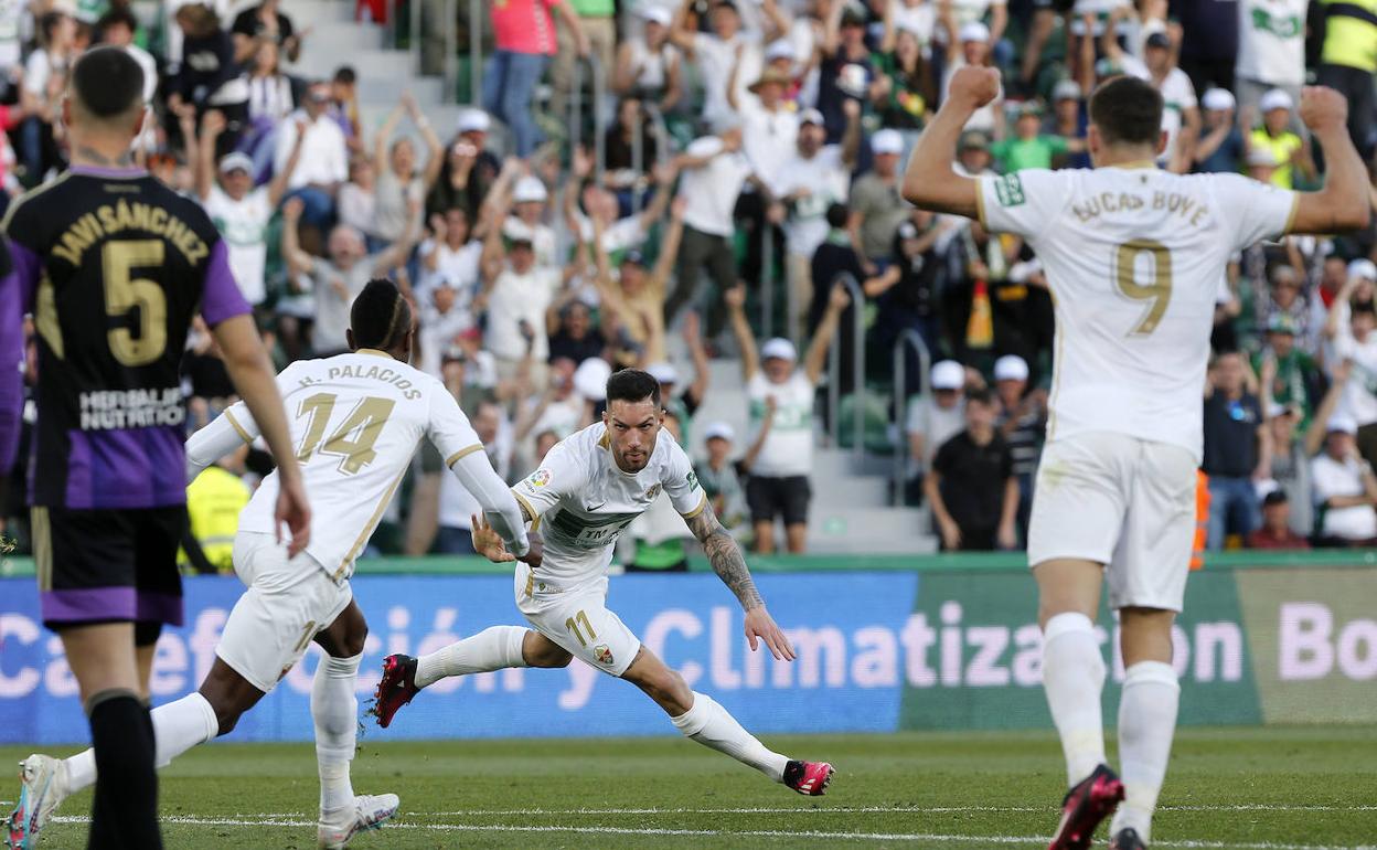 Tete Morente celebra el tanto del empate en el descuento. 