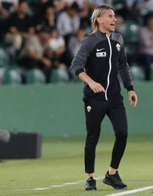 Imagen secundaria 2 - Imágenes del empate del Elche ante el Cádiz de este domingo. 