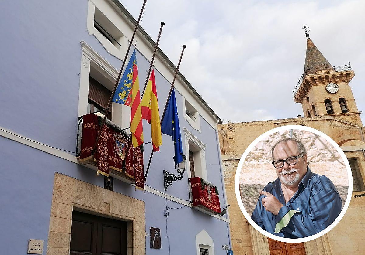 Las banderas de Villena ondean a media asta por la muerte de Arévalo.