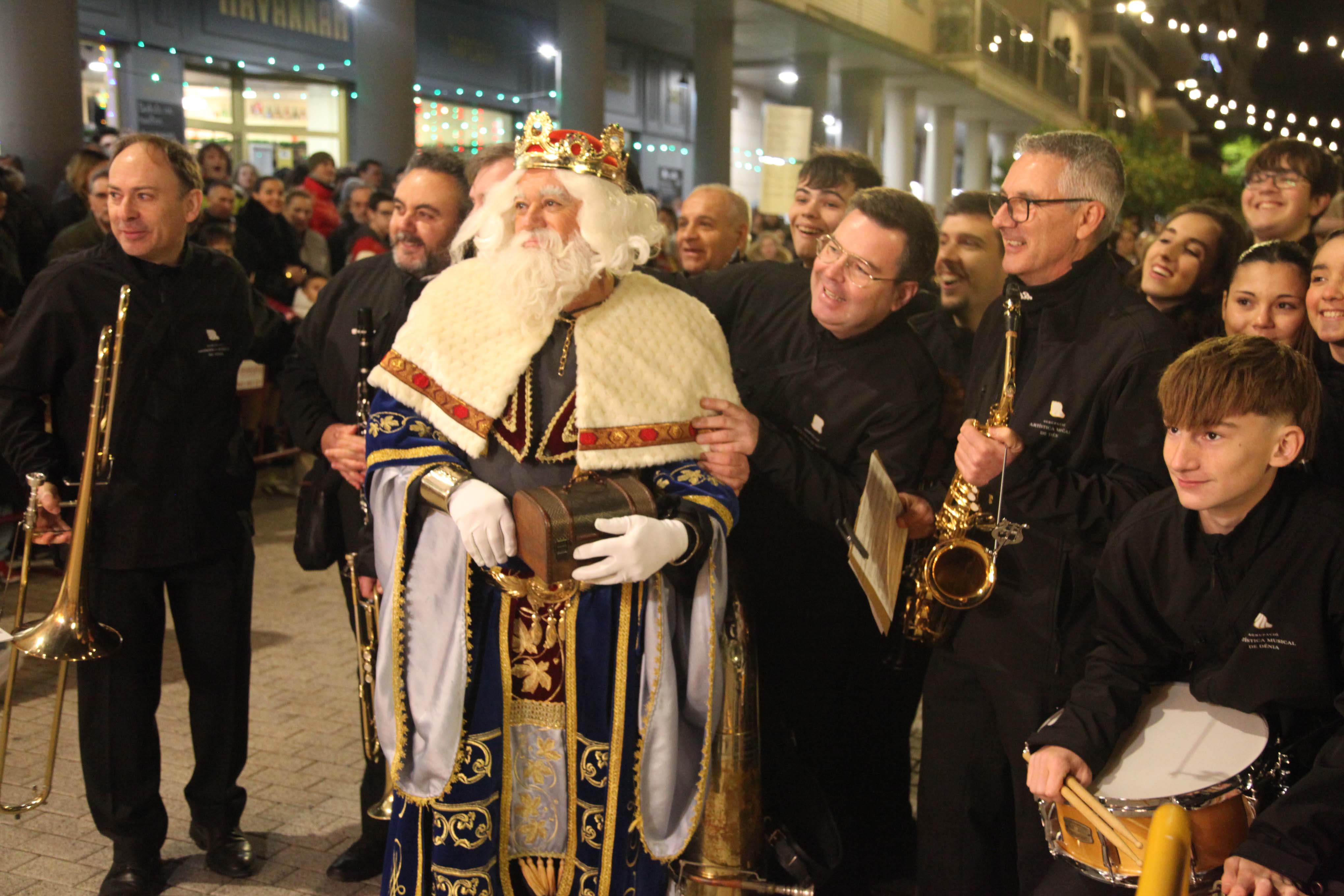 Visita real en Dénia vía marítima