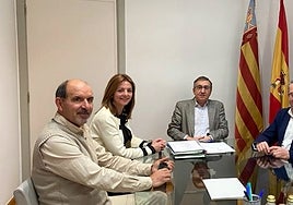 Toni Pérez durante su reunión en la conselleria de Educación