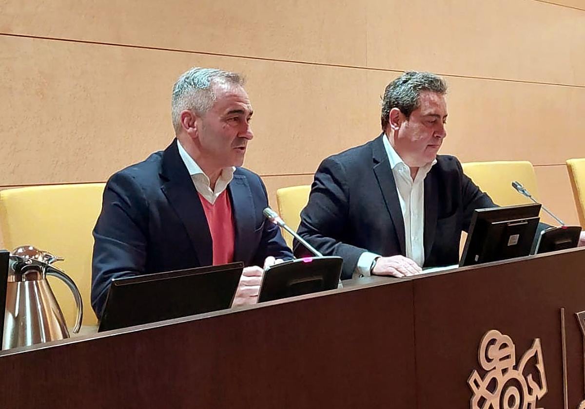 Los portavoces parlamentarios de PP y Vox, este jueves, en Les Corts.