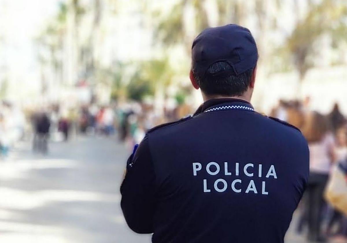 Agente de la Policía Local de Elche.