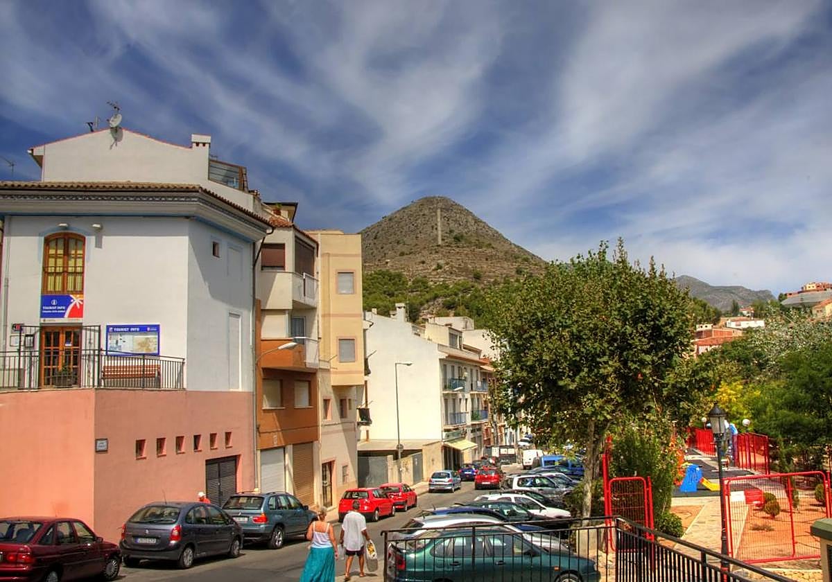 Imagen de una calle del municipio de Callosa d'en Sarrià.