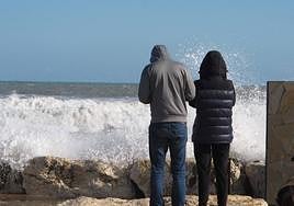 El temporal marítimo azota la costa de Dénia