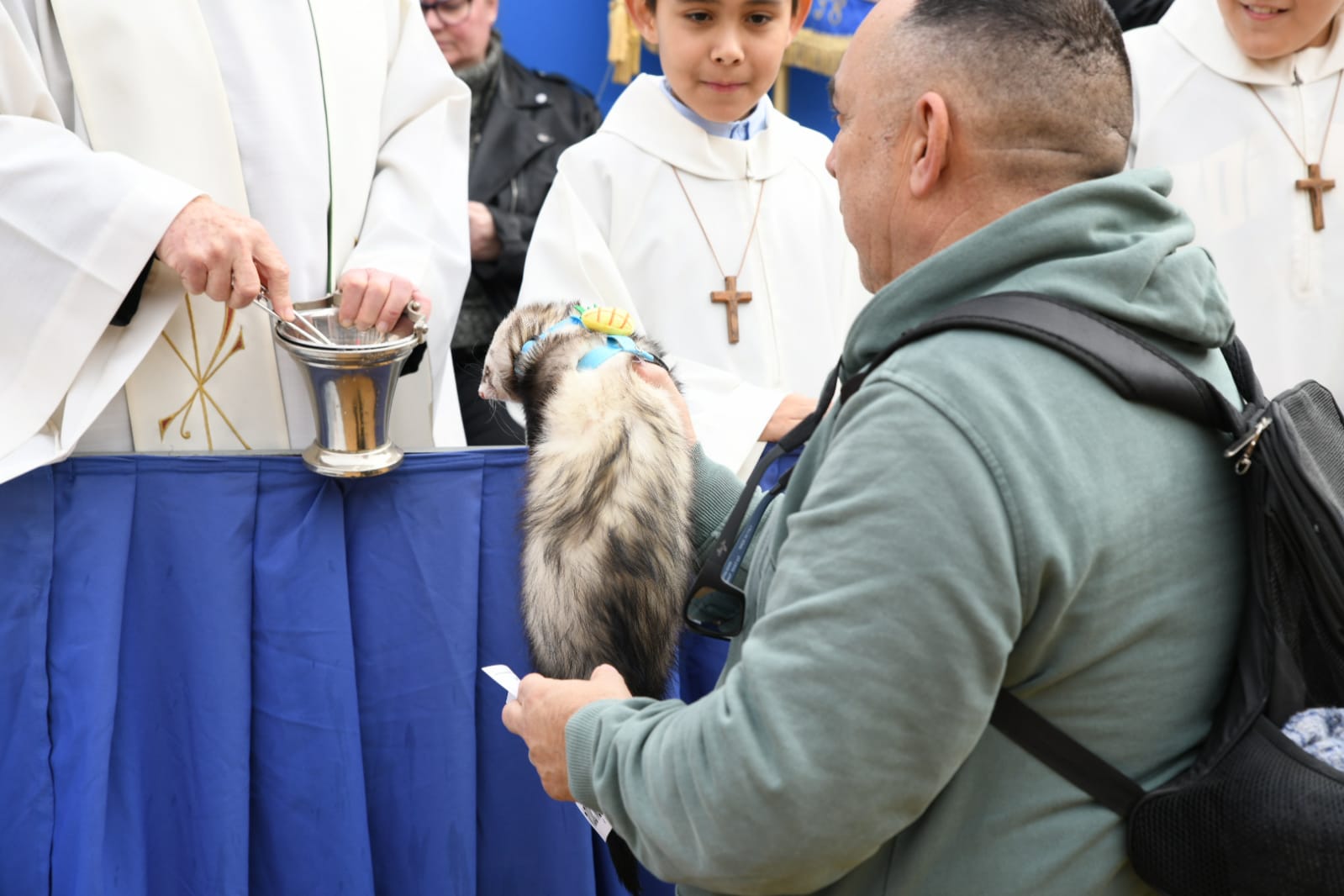 Las fiestas del Porrate de San Antón celebran su tradicional bendición de animales