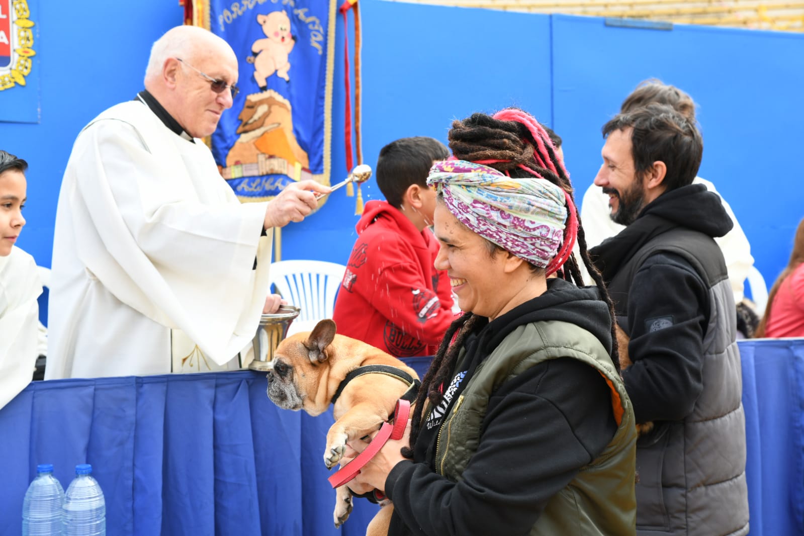 Las fiestas del Porrate de San Antón celebran su tradicional bendición de animales