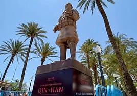 Guerrero de Xi'an gigante expuesto en la Explanada.