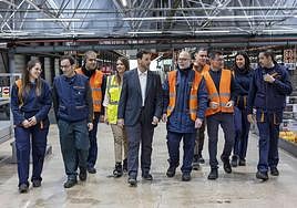 Trabajadores del Bloque Logístico de Ribarroja cuya actuación fue clave tras un declararse un incendio.