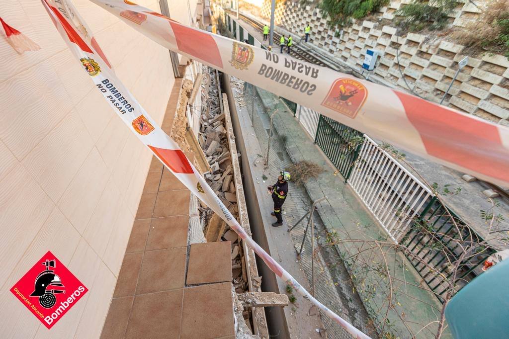 Rescate de los vecinos desalojados en El Campello