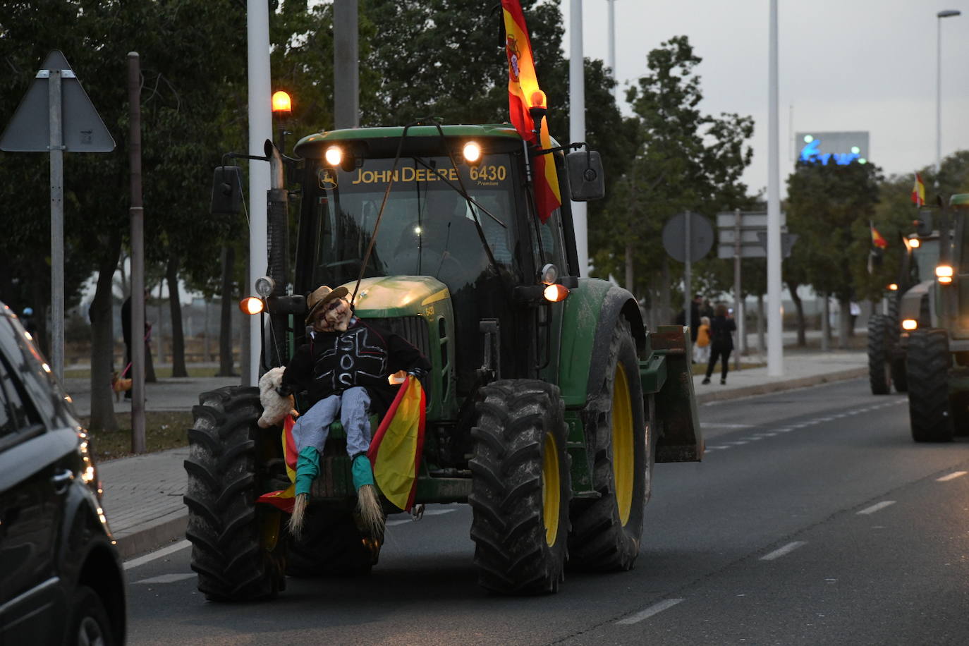 La tractorada de Elche en imágenes