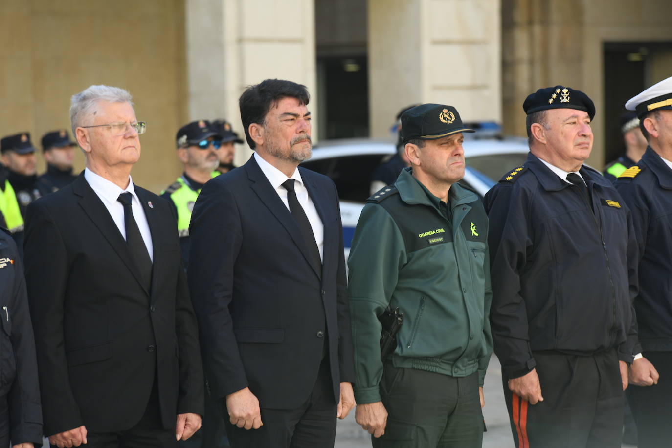 La provincia de Alicante se suma a la condena por el asesinato de dos guardias civiles en acto de servicio en Barbate