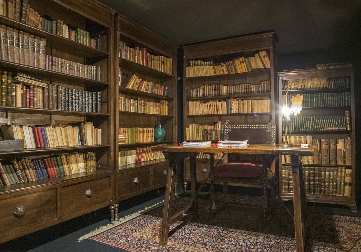 Sala de lectura de la biblioteca de Gabriel Miró en 'La llum' de Fundación Mediterráneo.