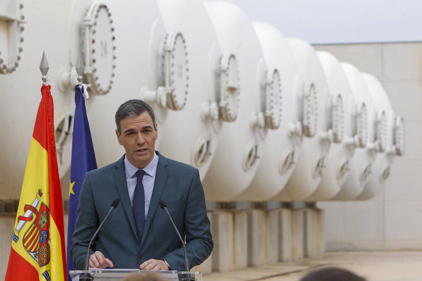 Así ha sido la visita de Pedro Sánchez a la desaladora de Torrevieja
