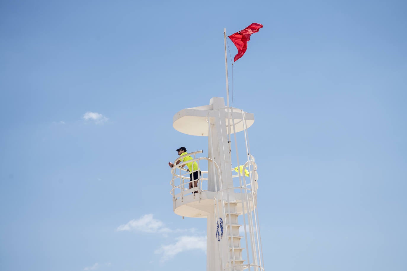 Socorrista en una playa de Alicante.
