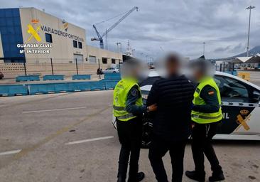 Cazado al intentar embarcar con 5 kilos de 'coca' en un ferri de Dénia a Mallorca