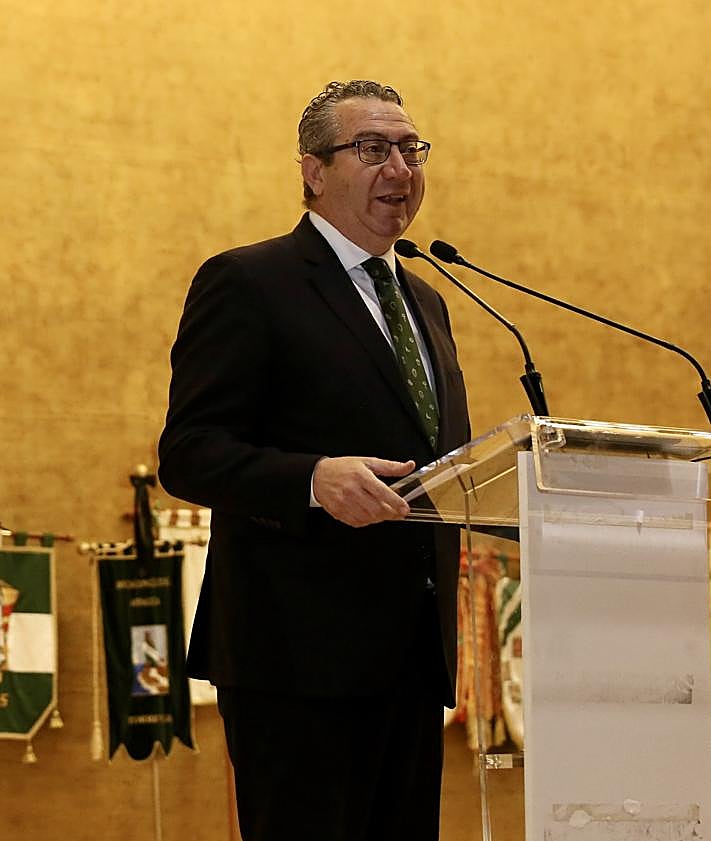 Imagen secundaria 2 - Diferentes momentos de la gala.