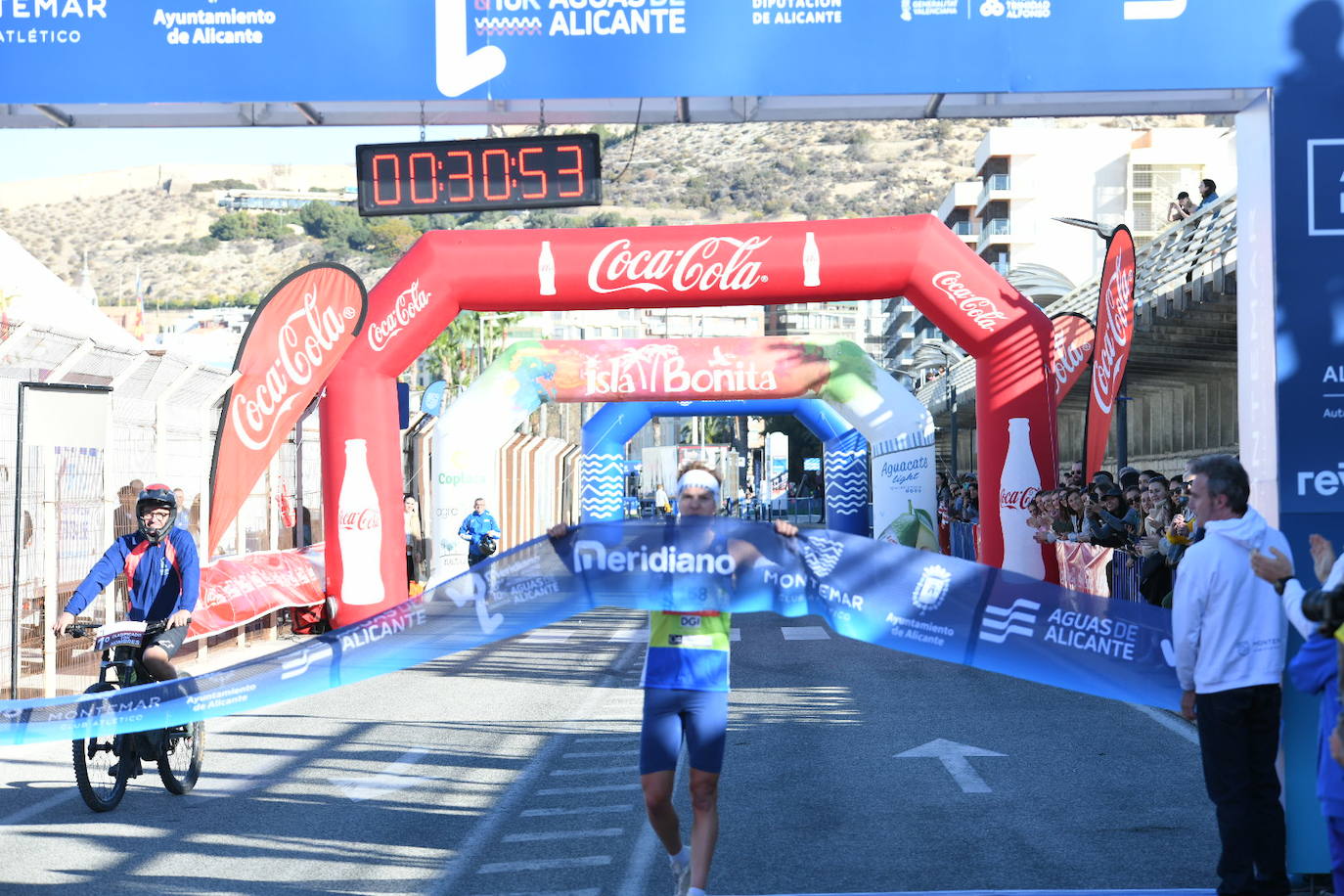 Las mejores imágenes de la Media Maratón de Alicante