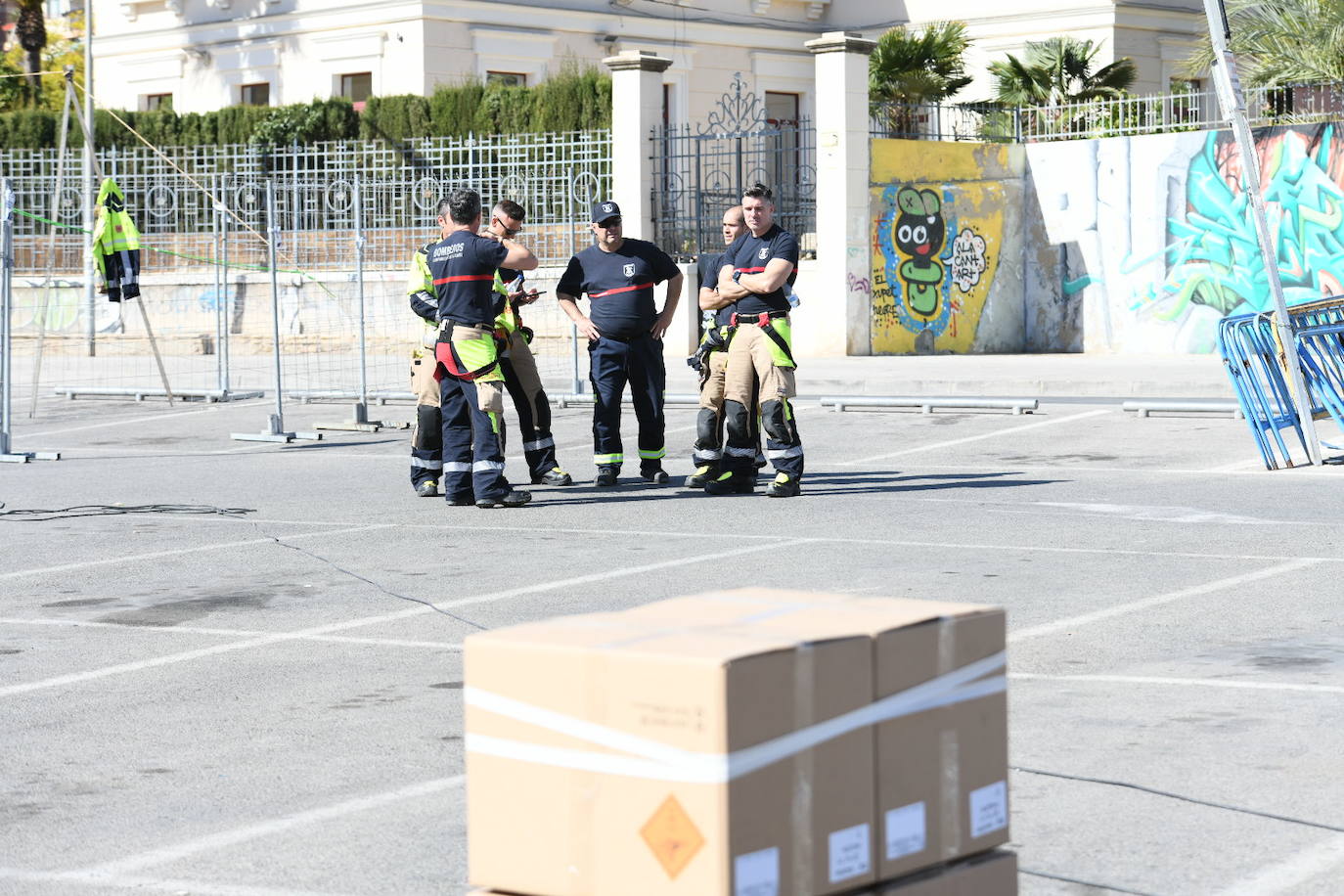 La mascletà de las Hogueras de Alicante en el ADDA, foto a foto