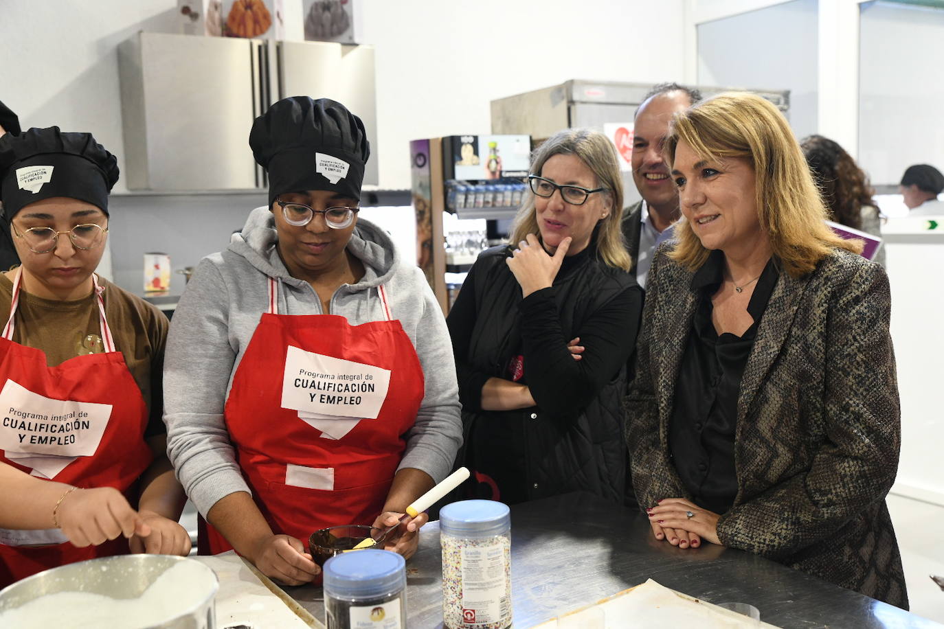 La vicepresidenta del Consell Susana Camarero visita Alicante Gastronómica